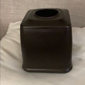 Bronze Tissue Holder